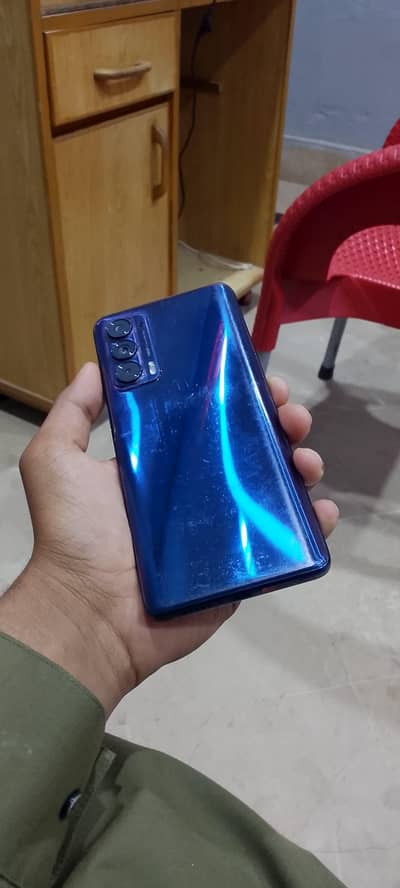 Motorola Edge 2021 UW 5G Non Pta 6/128