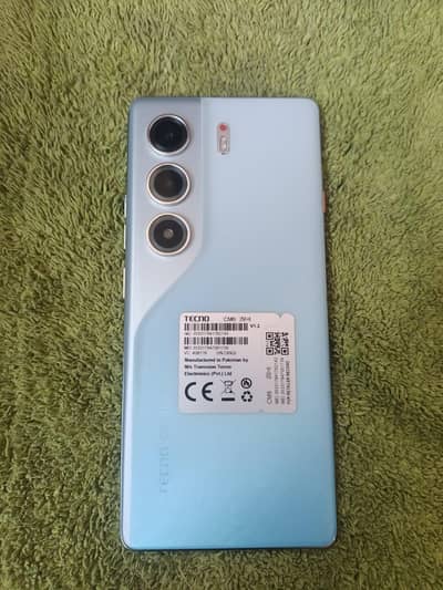 Tecno camon 40 pro