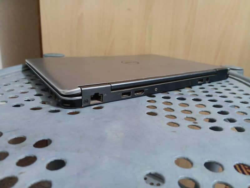 Dell Latitude 7240 Core i5 4th Gen | 8GB RAM | 128GB SSD | Windows 10 4