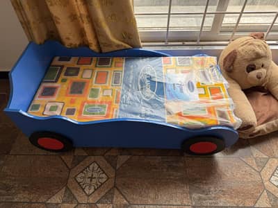 Kids bed with mattress