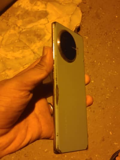 Tecno spark 20 pro plus 8 256 box hai charger nahi hai