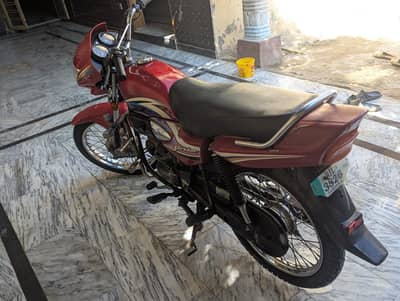 Honda prider for sale come on whatsapp=03325032953