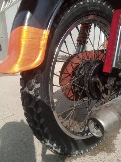 unique 70 tyres 125 Mein Bhi lag Jaate Hain exchange possible hai