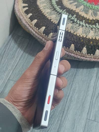 Redmagic 8s pro (pubg 120fps) 16/512 life time dual approve