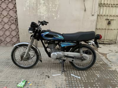 Unique 125 karachi number