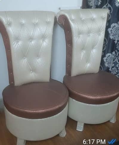 sofas 2 plus center table