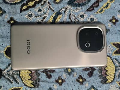 Iqoo z10 turbo 12+12gm ram| 256gb rom non pta sim time available