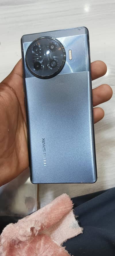 tecno spark 20 pro plus 8+8/256 with box exchange possible