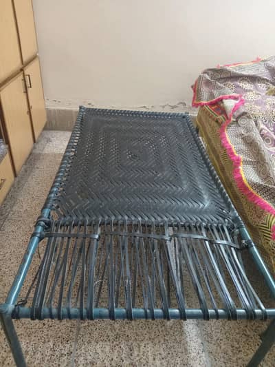 TYRE KI PATTI CHARPAI