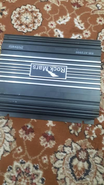 boofers and amplifier with lcd