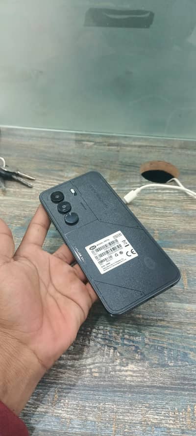 itel p70 4+4 128  10/10 condition  urgent sale