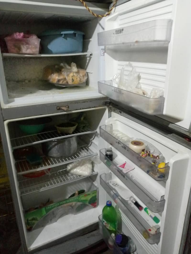 Dawlance ref  Medium size 2