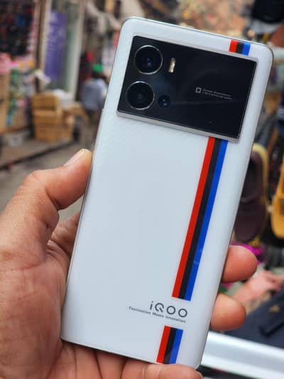 IQoo 9 pro Official PTA approved smooth and scretchless