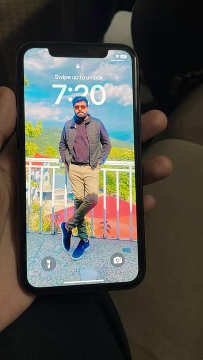 IPHONE 11 factory unlock