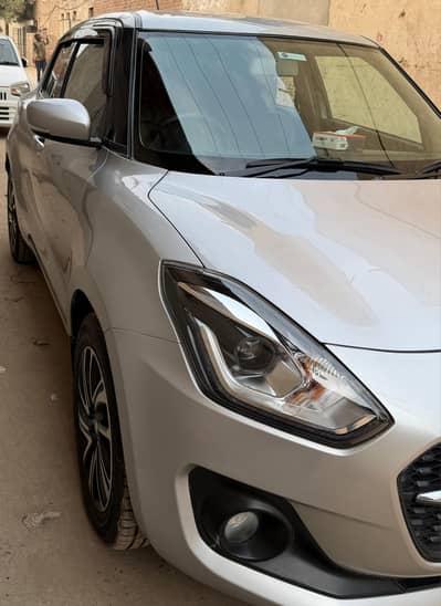 Suzuki Swift GLX CVT 2022