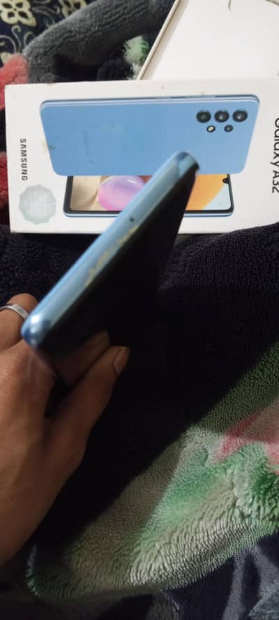 Samsung Galaxy a32 10/9 condition urgent sale