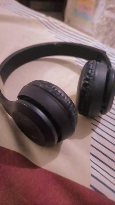 headphones only one issue one side is notworking sound nice brilliant