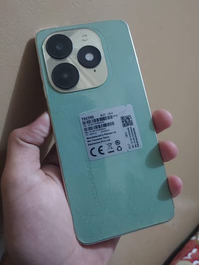 spark 20c  4Gbram storage  128