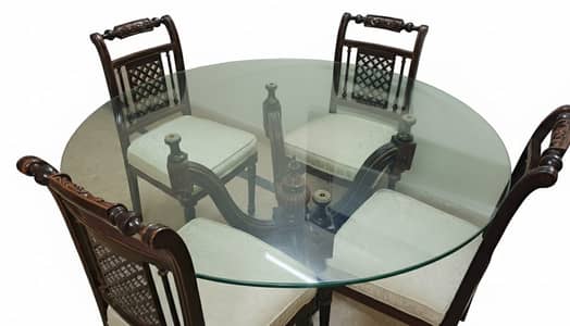Wooden dinning table 5 seater