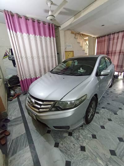 Honda City 2009 i-VTEC Manual – Inner Genuine – Alloy Rims – Islamabad