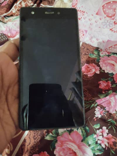 Q mobile L20 what'up 03472452562