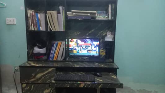 Computer table for sale