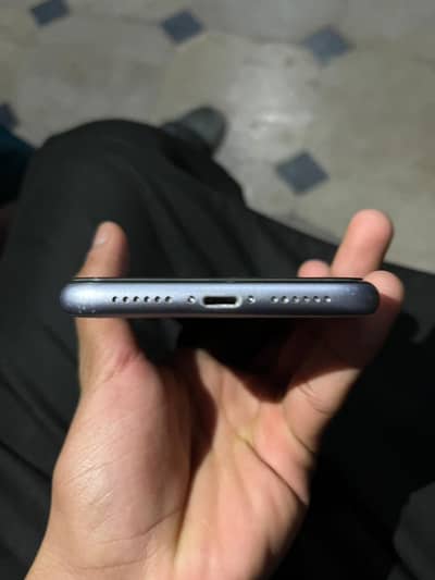 iPHONE 11,LIGHT PURPLE,128gb