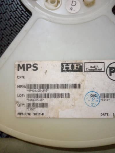 SMD ic 8 pin tottly 40000 say 50000 par pice price 8 rs same price