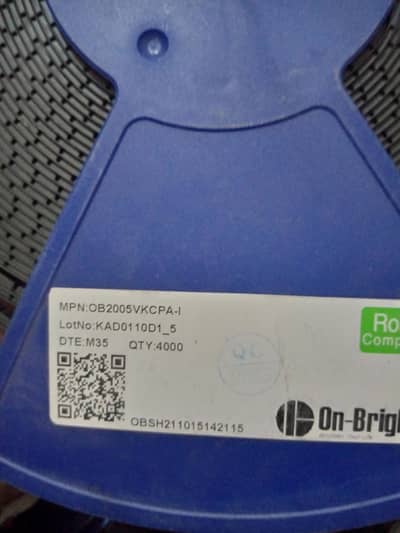 SMD ic 8 pin tottly 40000 say 50000 par pice price 5 rs same price