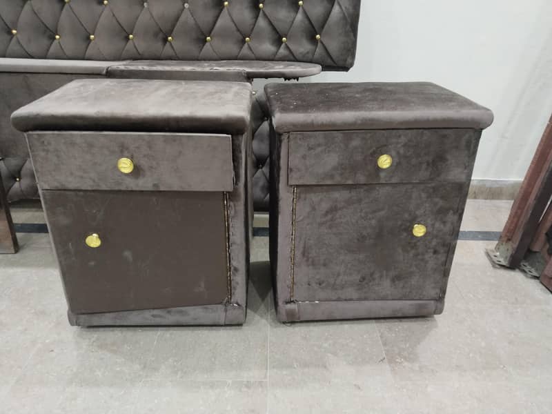 bed n side table 3