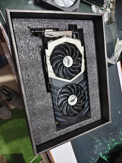 MSI 1070 TI 8GB 256BIT TITANIUM