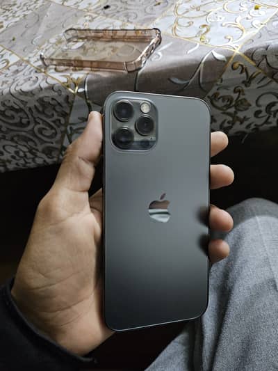 iPhone 12 pro Factory Unlocked