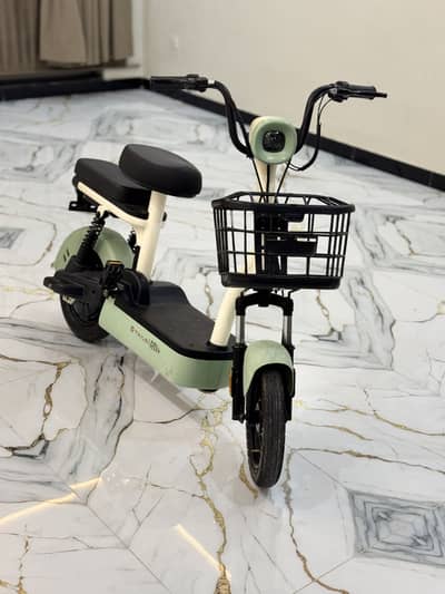 Electric scooter