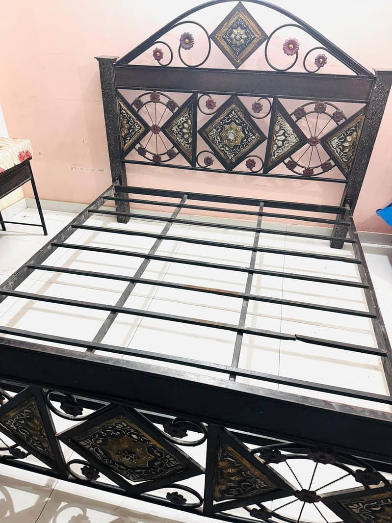 bed with dressing table 5