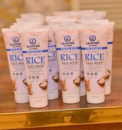 Leadora Global Rice face wash