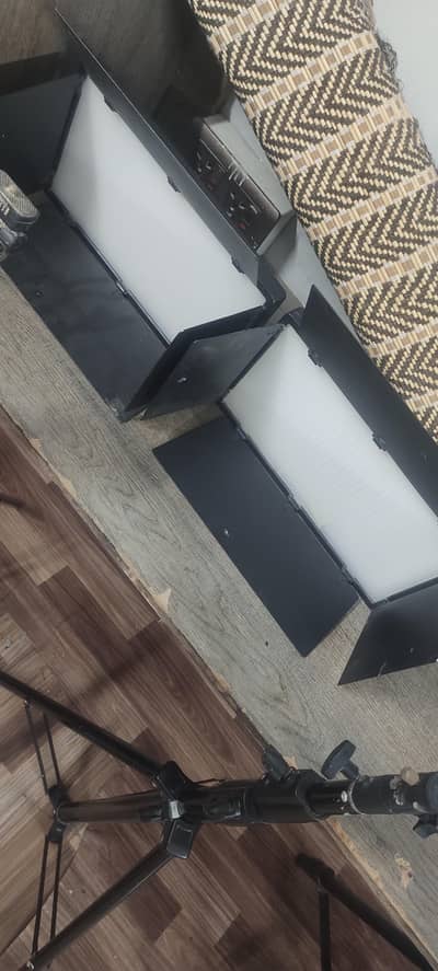 shoot lights With Stands, 10/9 Condition