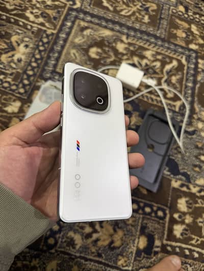 IQOO 13 (12+256) BMW edition