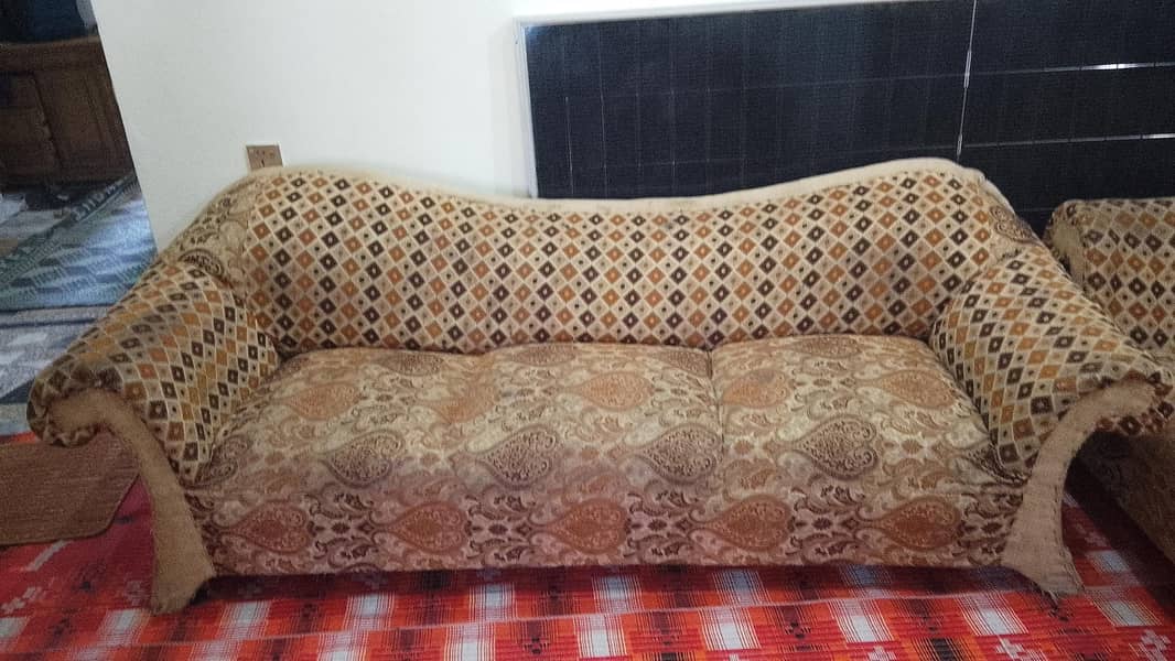 2 sofa sets 3