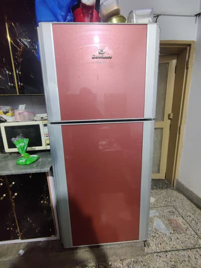 urgent sale Dawlance large 16 cube fit