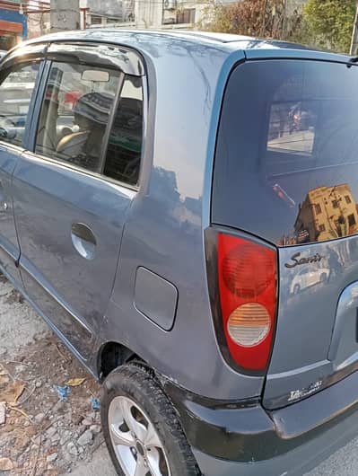 Hyundai Santro Club GV