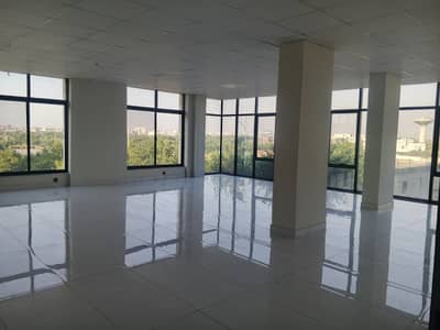 1750 SQFT SEPARATE OFFICE HALL AND OFFICES AVAILABLE FOR RANT IN GULBERG GREEN ISLAMABAD