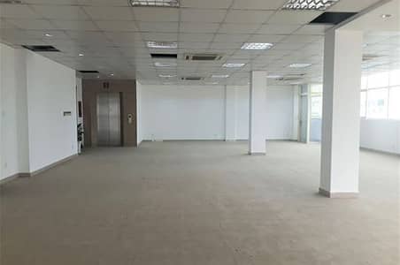 1000/ 1200/ 1500/ And 2000. Sqft OFFICE SPACE & Hall FOR RANT IN GULBERG GREEN