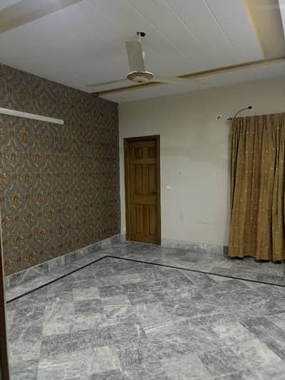 Architect society 10 marla Upper Portion Available For Rent