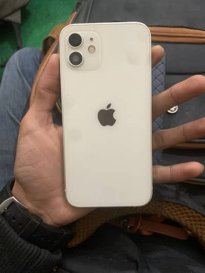Apple iPhone 12