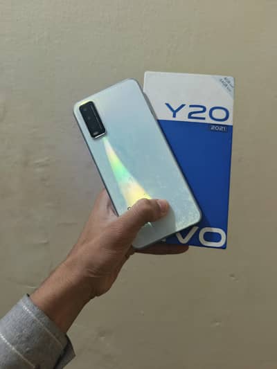 Vivo Y20 with box 4/64 official pta good condition