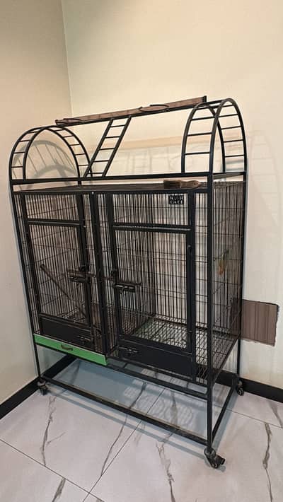 Macaw breeding cage  2 separate portion