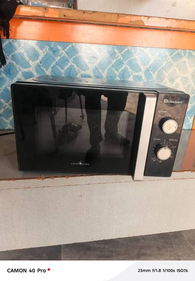 Selling A Microwave Oven Used just 1 month