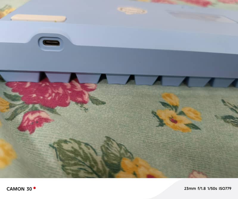 wireless mechanical keyboard 4