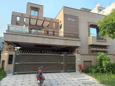 12 Marla Beautiful House For Rent At The Heart Of Johar Town