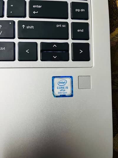 HP ELITE BOOK G840 G5